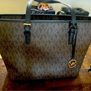 Michael Kors tote